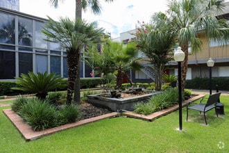Building Photo - Greenway Court Apartments