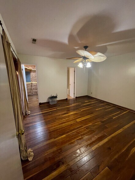 Building Photo - 94 Wildwood Dr