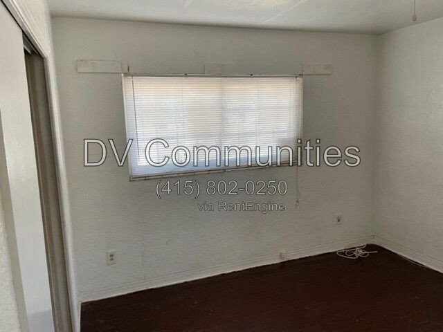 Building Photo - 888 14th Ave S