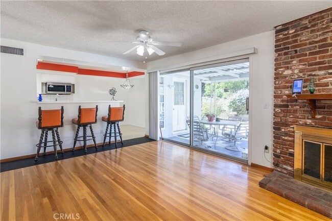 Building Photo - 11543 Swinton Ave