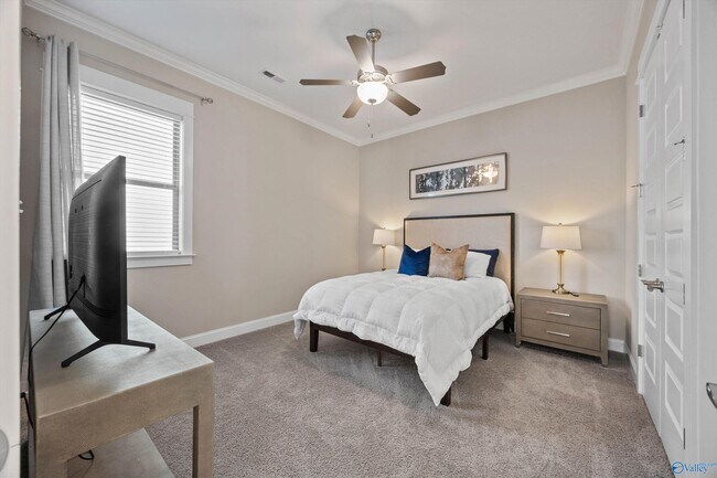 Building Photo - 107 Poydras St