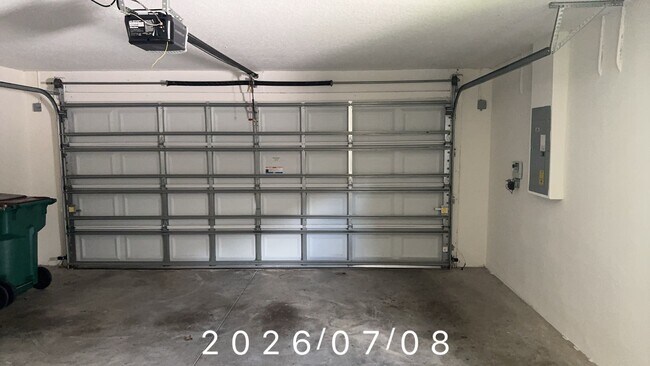 Building Photo - Beautiful Modern Home for rent in West Melbourne