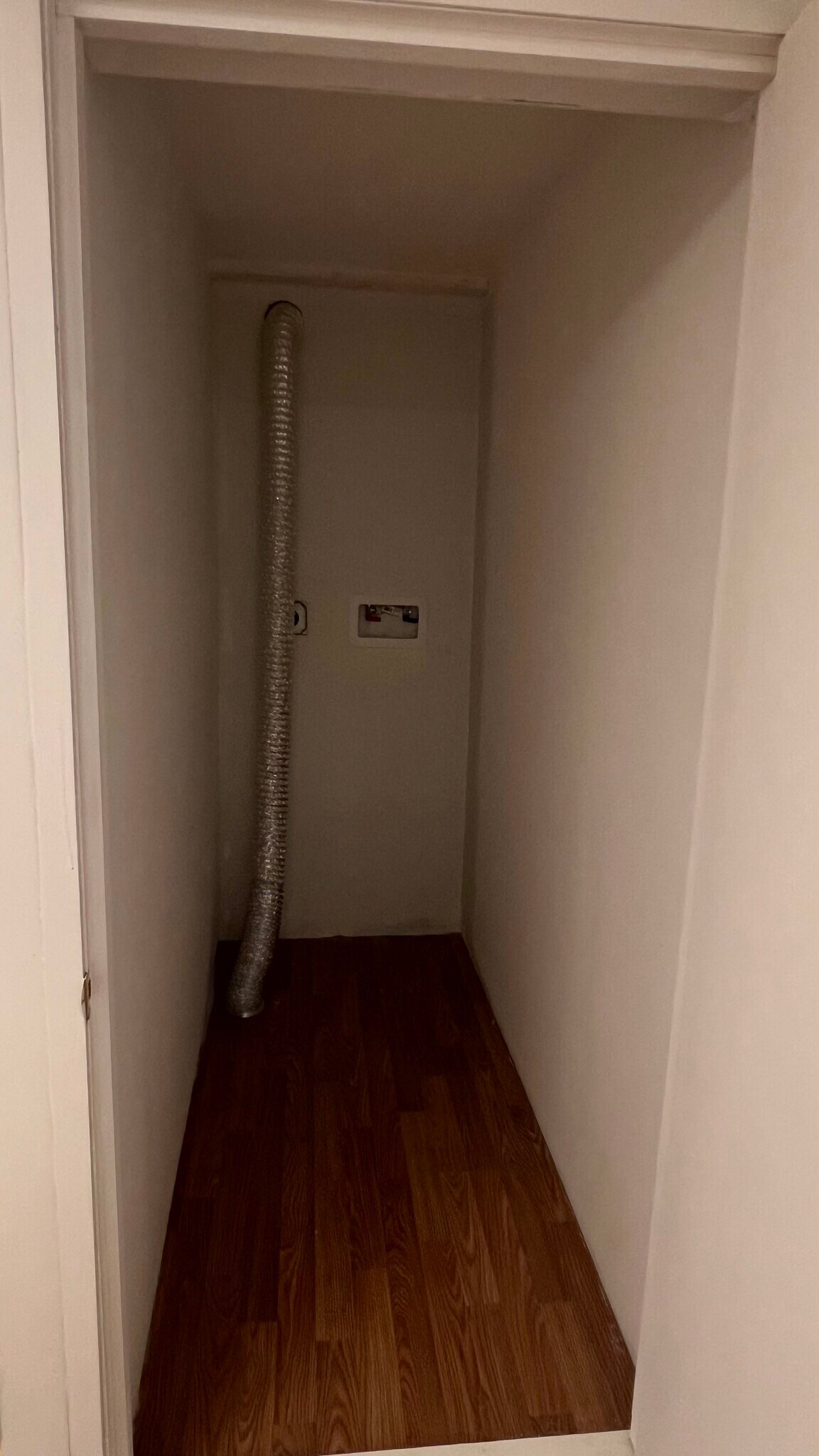 Building Photo - 102 Hillside Rd