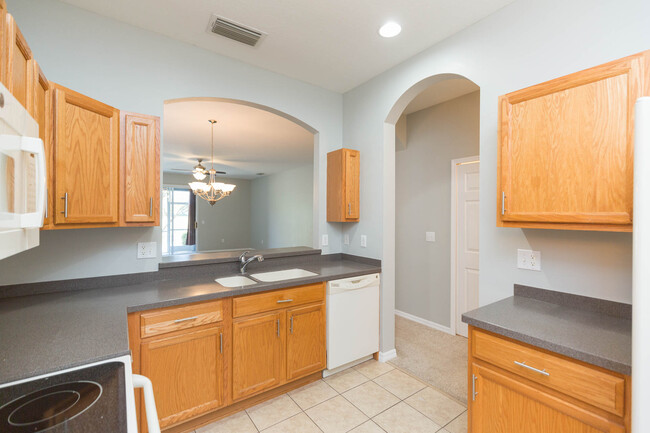 Building Photo - 18135 Nassau Point Dr