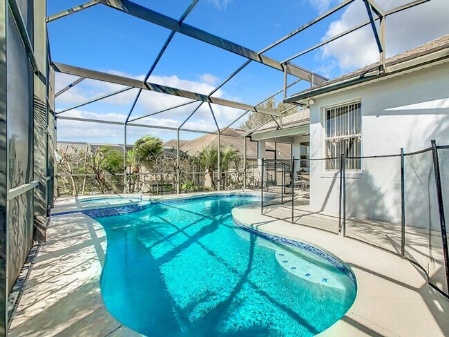 Building Photo - 846 Orista Dr
