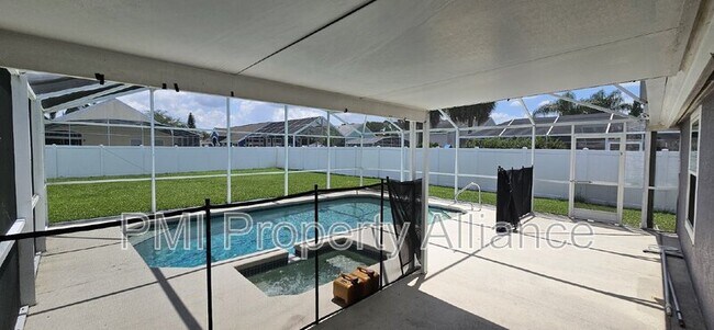 Building Photo - 2517 Davenport Cir