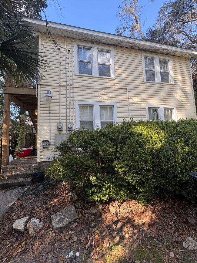 Primary Photo - 712 Ingleside Ave