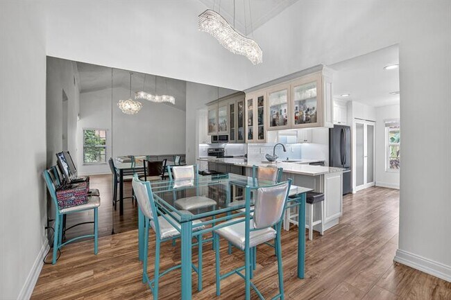 Building Photo - 2121 S Ocean Blvd