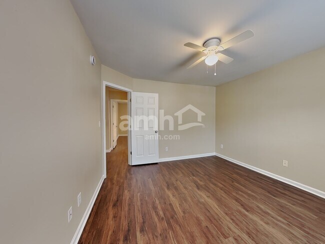 Building Photo - 228 Pearson Pl