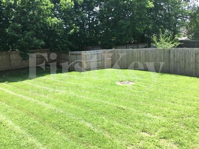 Building Photo - 7249 Bennell Dr