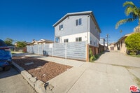 Building Photo - 629 W 83rd St