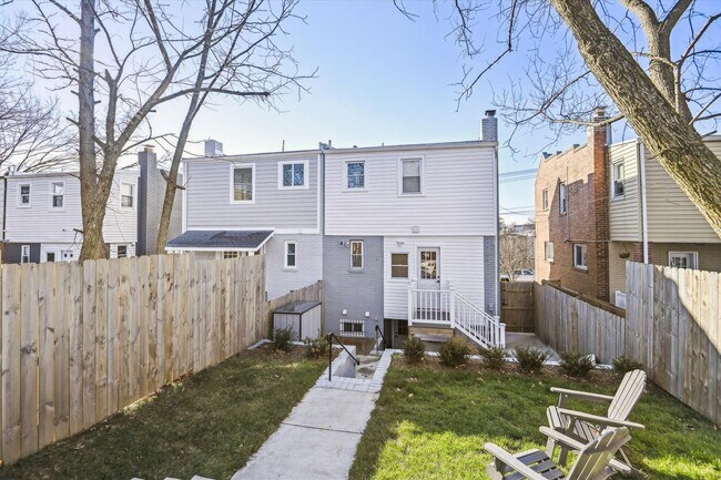 Building Photo - Modern 3BR/2.5BA Row Home with Parking & Private Backyard in SE DC