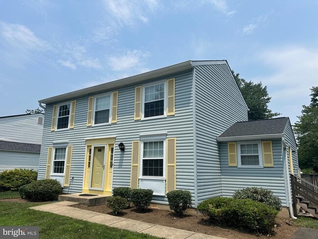 Building Photo - 8406 Woodford Ct