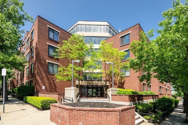 Building Photo - 85 Brainerd Rd