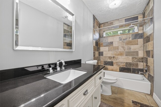Building Photo - 7111 Halfpenny Rd