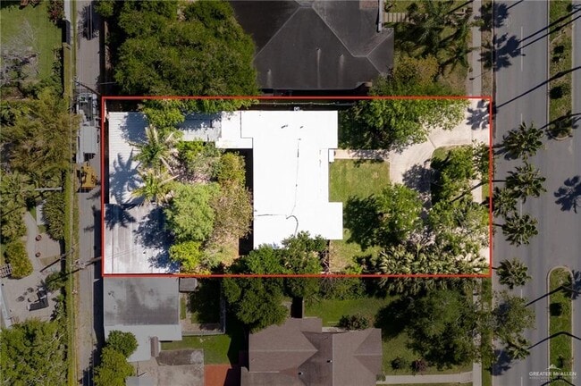 Building Photo - 1821 Palm Blvd