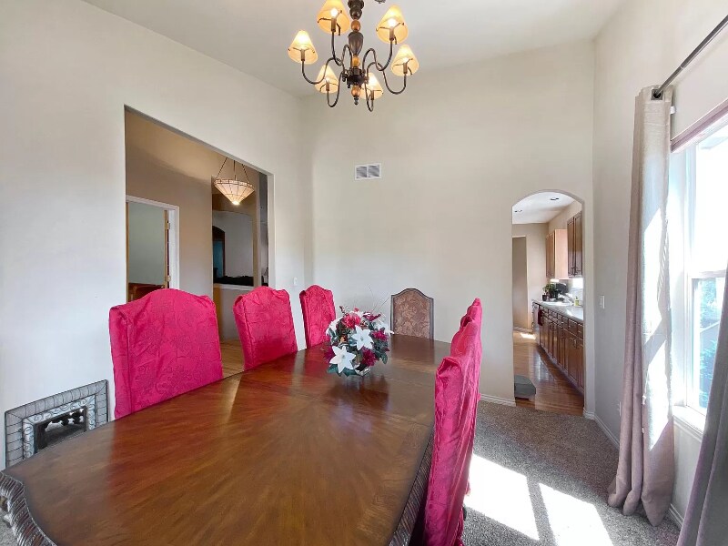 Building Photo - 12063 W 83rd Ln