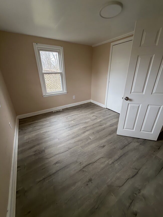 Building Photo - 1601 Macedonia Church Rd