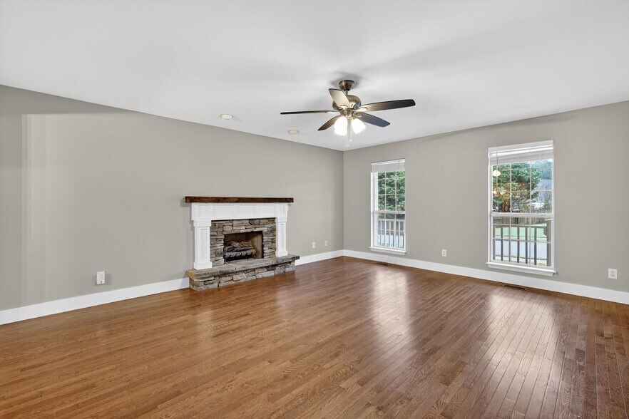 Building Photo - 8323 Stillwater Cir