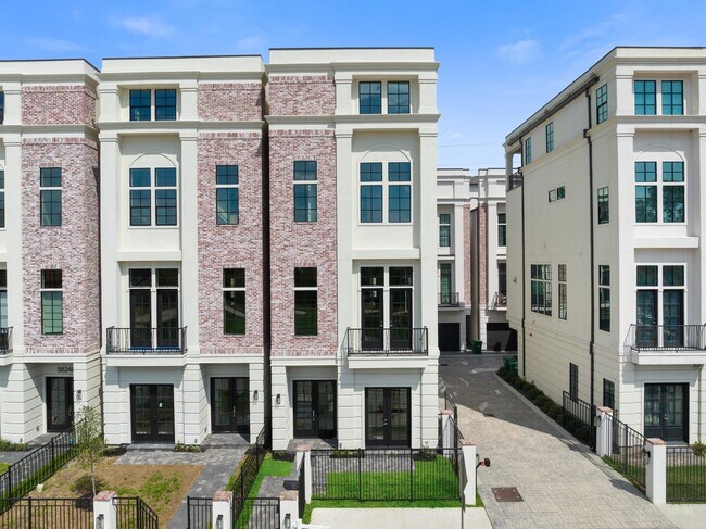 Building Photo - 5824 Winsome Ln