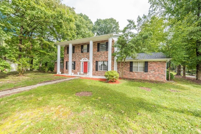 Building Photo - 1828 Northwood Dr