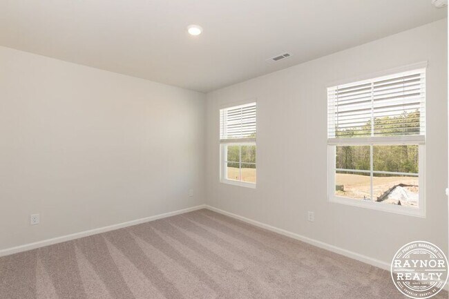 Building Photo - 44 Plantation Dr