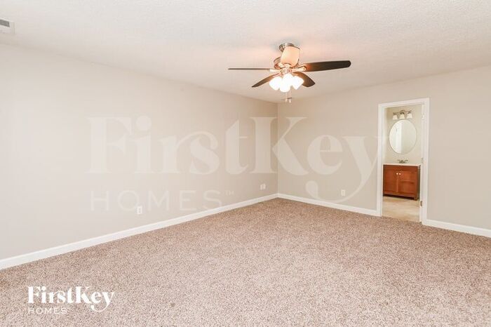 Building Photo - 5000 Scaleybark Ct