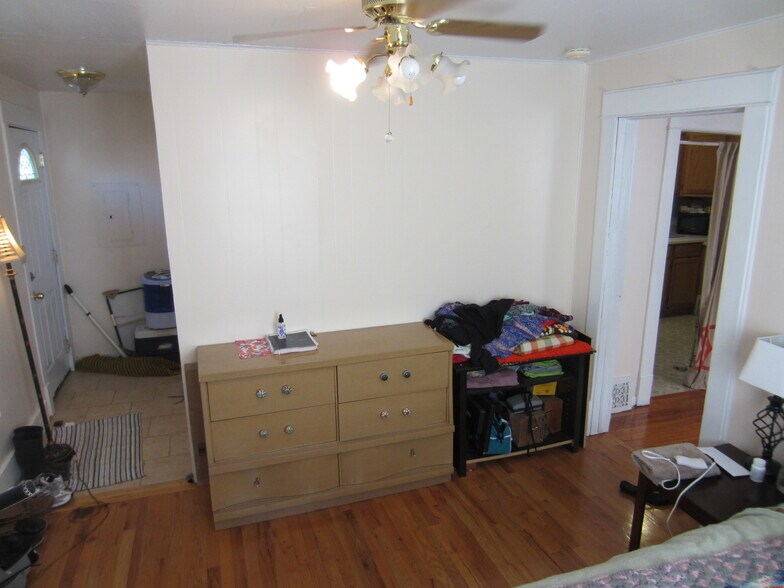 Building Photo - 1339 Vermont St