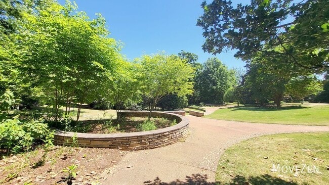 Building Photo - 1221 Westview Ln