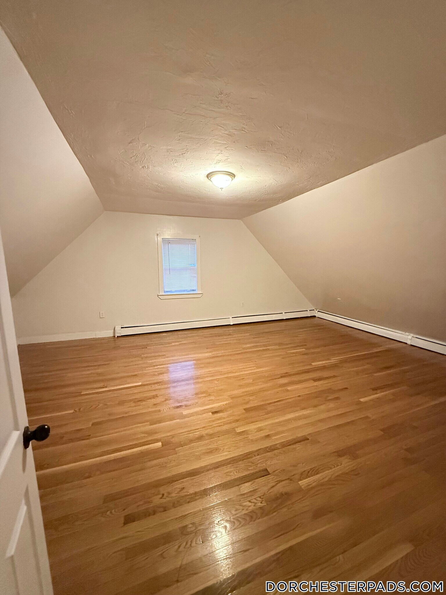 Building Photo - 66 Millet St