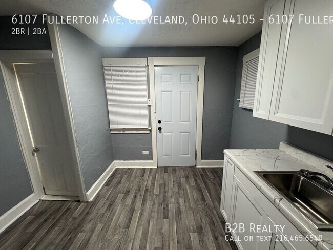 Building Photo - 6107 Fullerton Ave