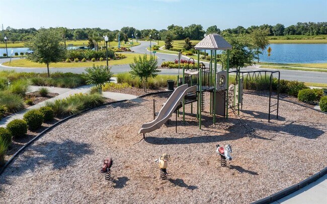 Building Photo - 1784 Chatsworth Cir