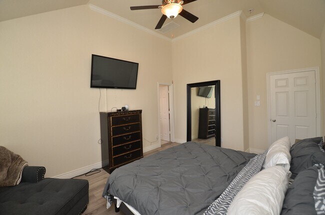 Building Photo - 10709 Madden Oaks Pl