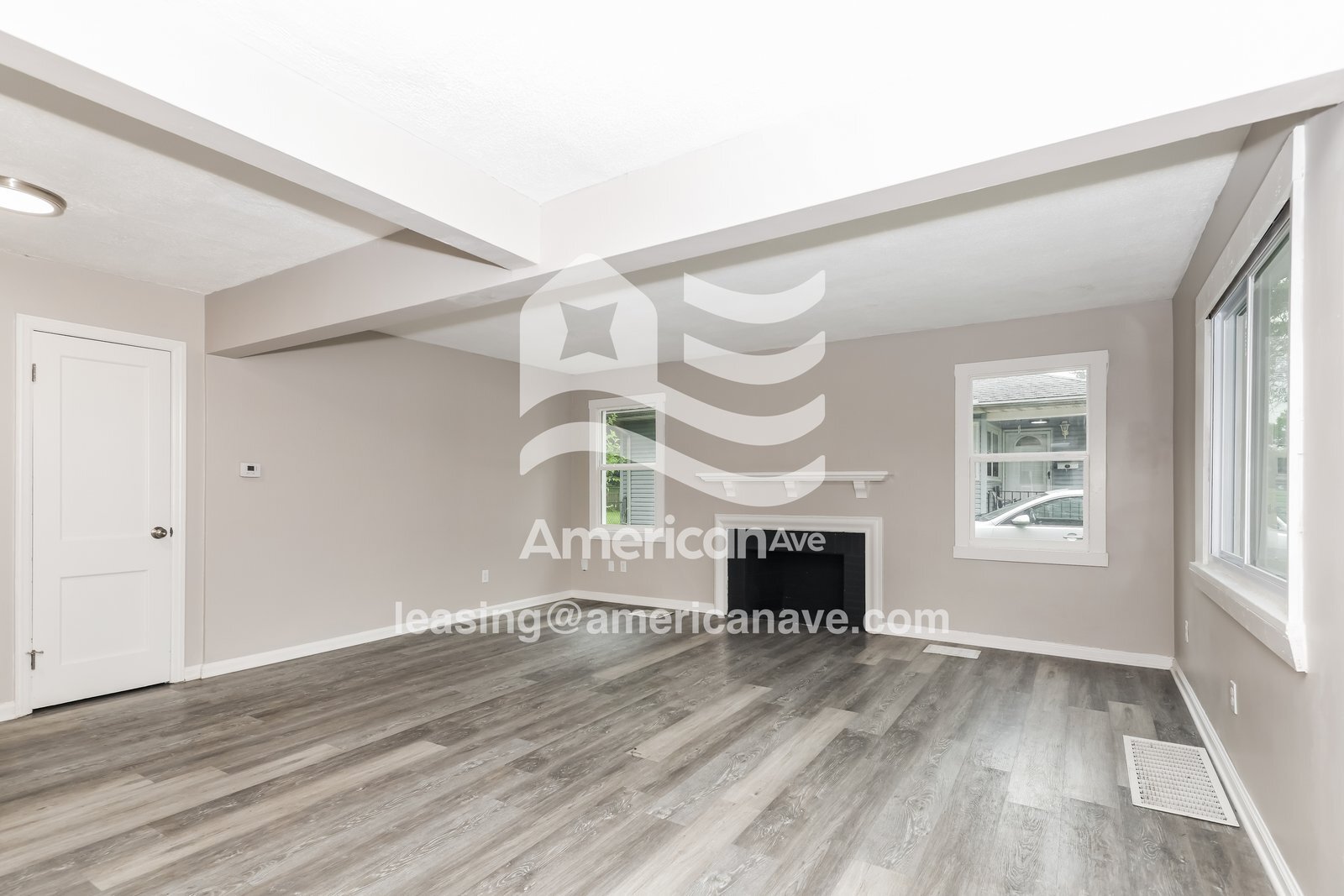 Building Photo - 1543 Vancouver Dr