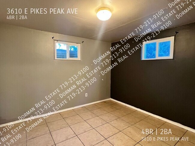 Building Photo - 3610 E Pikes Peak Ave