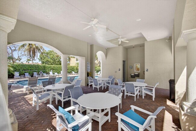 Building Photo - 4991 Bonsai Cir