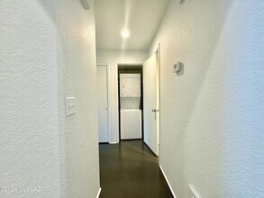 Building Photo - 7620 E Callisto Cir