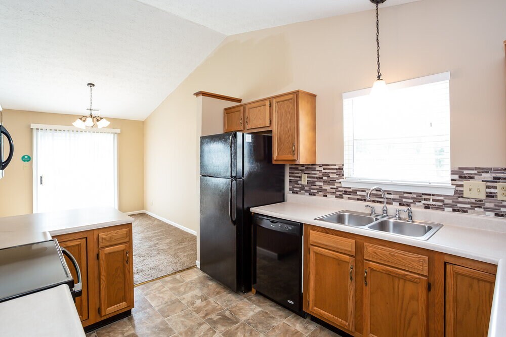 Building Photo - 421 N Shore Ct
