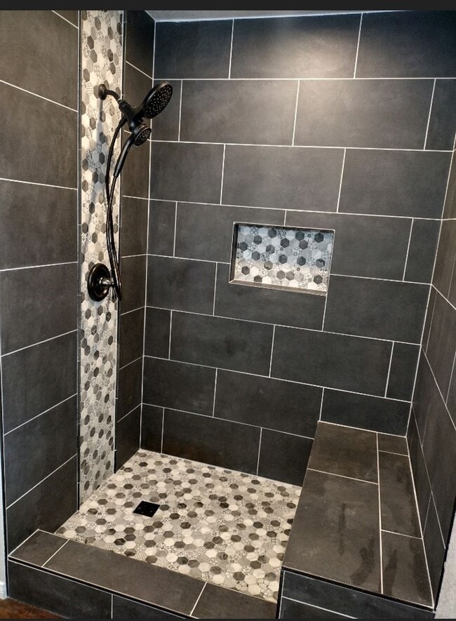 Building Photo - Beautiful 3 Bedroom/ 2 Bath condominium wi...