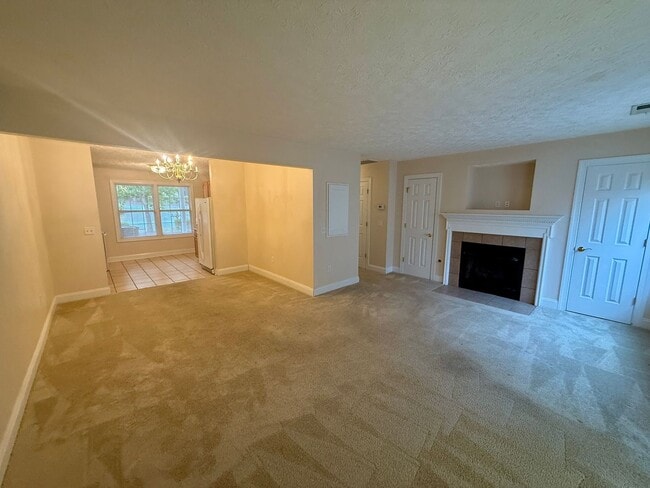 Building Photo - Stone Properties