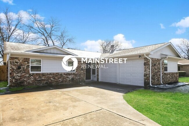 Primary Photo - 3 Bedroom Pet-Friendly Home in BURLESON, T...