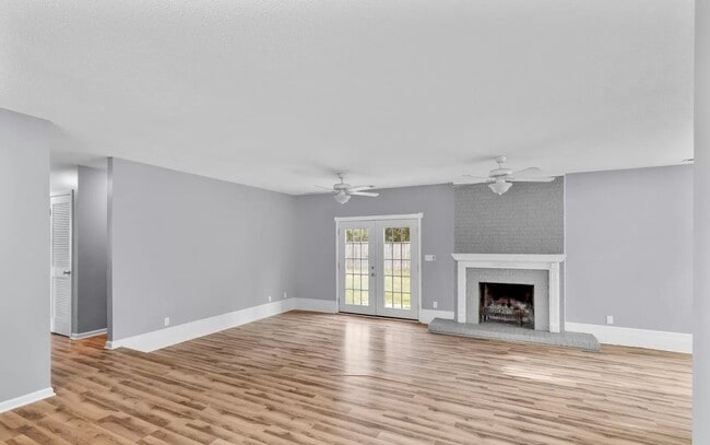 Primary Photo - 2456 Saddleridge Dr