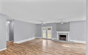 Building Photo - 2456 Saddleridge Dr