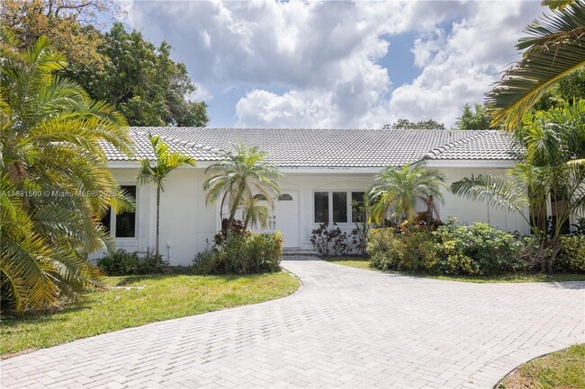 Building Photo - 413 Tamarind Dr