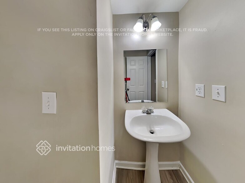 Building Photo - 4328 Savannah Dr