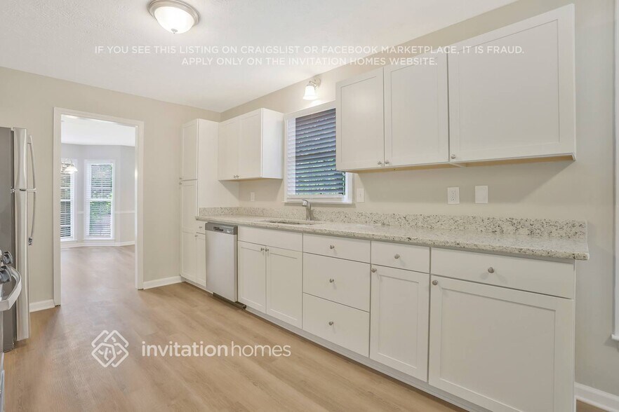 Building Photo - 5900 Branden Hill Ln