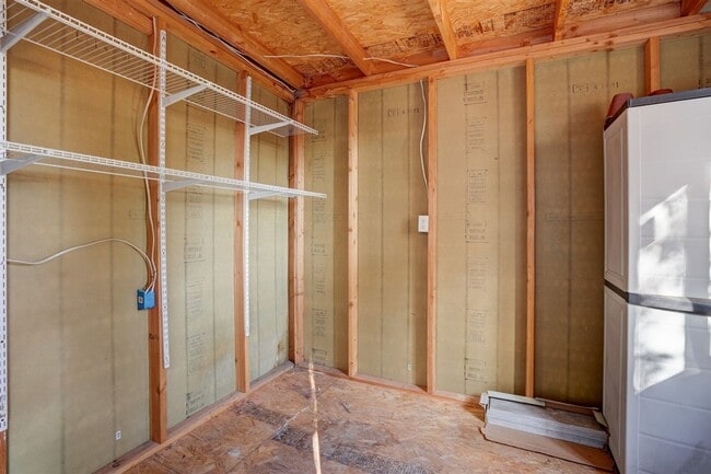 Building Photo - 3 bedroom, 2 bathroom home in 55+ Community of The Villages at Lynx Creek