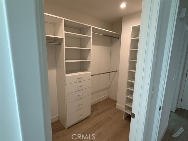 Building Photo - 5972 Jamieson Ave