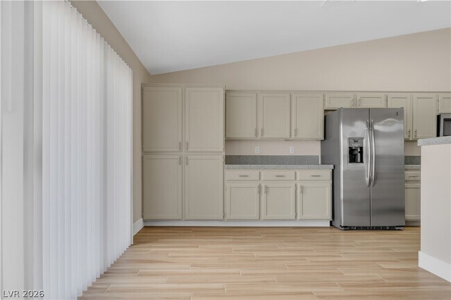 Building Photo - 1426 Bugle Boy Dr