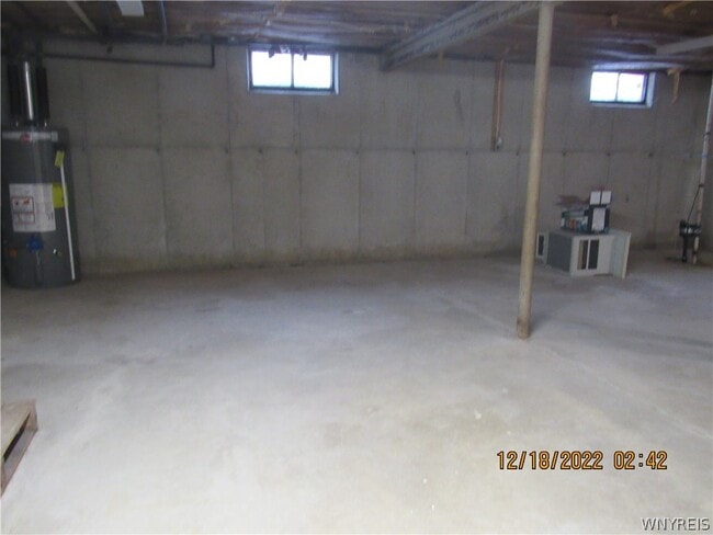 Building Photo - 837 Beach Rd